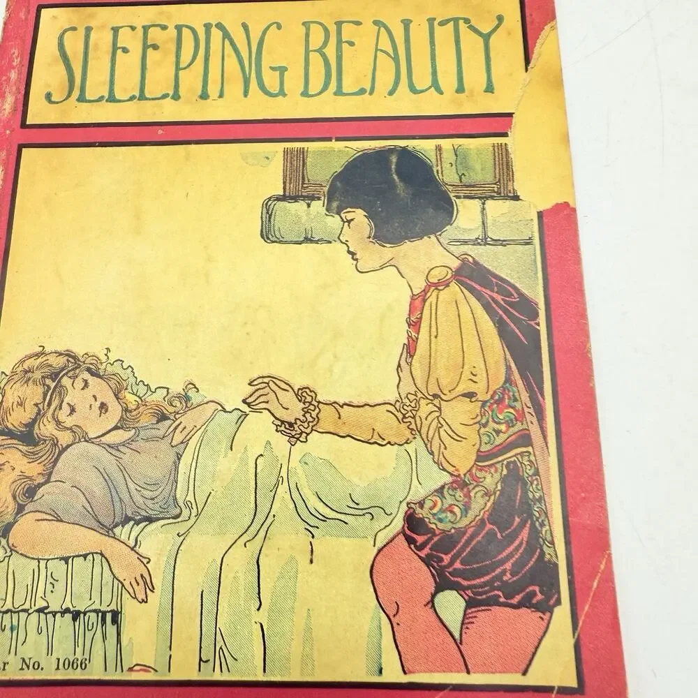 Vintage Three Little Pigs, Snooty, Sleeping Beauty Set